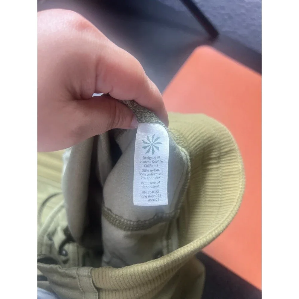 Athleta Women’s Green Iconic Slim Fit Ski Pants – Sleek & Snow-Ready L - Picture 11 of 13